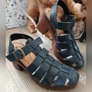 Women's BORN Leather STRAPPY Sandals BLACK Chunky Wood Heel Comfort SHOES Sz 9 M